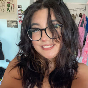 Meet your Posher, Talia